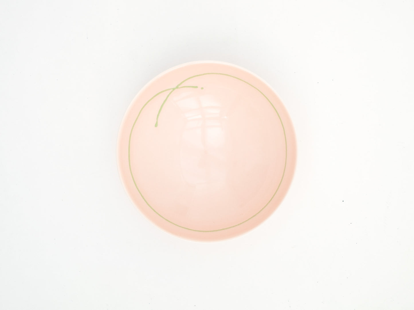White ceramic Hakusan shallow tea bowl H-9 by Hakusan Pottery, featuring a smooth, rounded shape and traditional Japanese design.