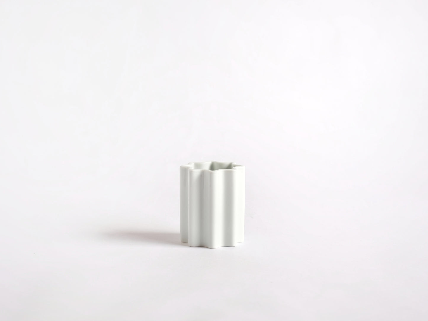 白山陶器 ピニオン花瓶 (SS) / Pinion Vase - CIBI TOKYO STORE