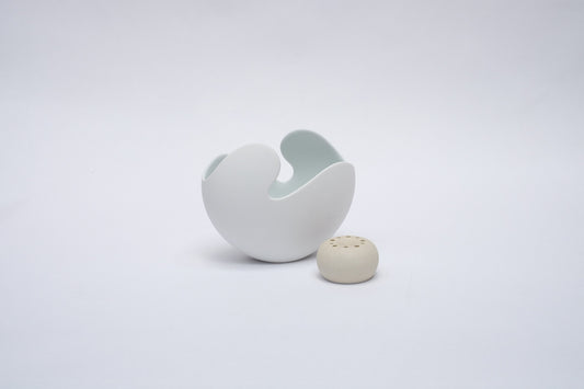 白山陶器 ライフシェルズ花器 / Life Shells Vase with Flower Stand - CIBI TOKYO STORE