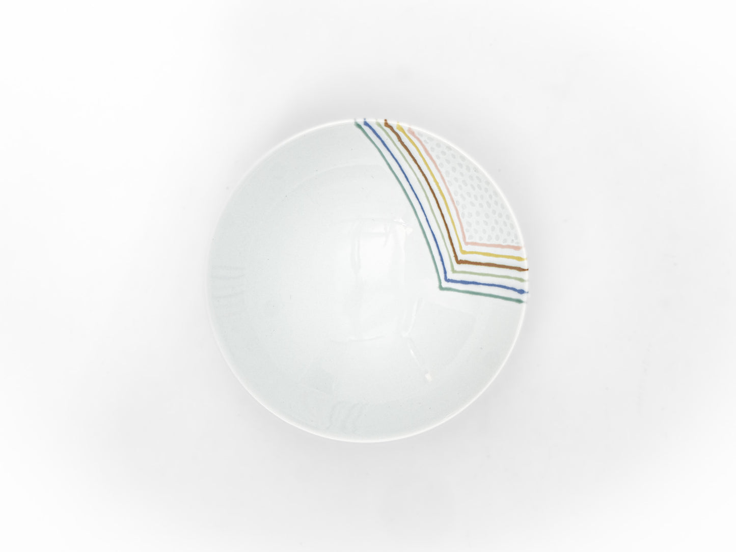 White Mountain ceramic shallow tea bowl A-19 with a smooth, glazed surface, traditional Japanese tea bowl for ceremonial use.