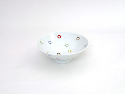 White Hakusan陶器平茶碗 AB-10 with a smooth, shallow ceramic design and traditional Japanese style.