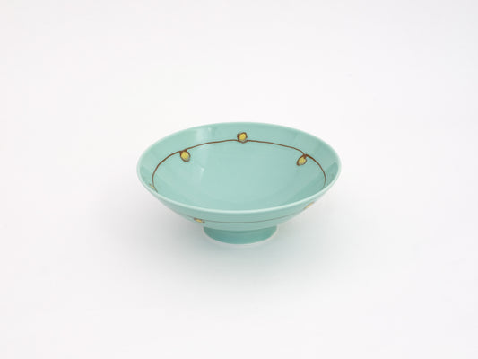 White Mountain ceramic shallow tea bowl D-11 with a smooth, glazed surface, perfect for traditional Japanese tea ceremonies.