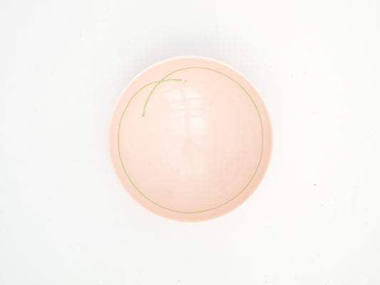 White ceramic Hakusan shallow tea bowl H-9 by Hakusan Pottery, featuring a smooth, rounded shape and traditional Japanese design.