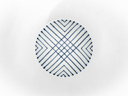 White porcelain shallow bowl ST-20 by Hakusan陶器, smooth round shape, ideal for serving tea or small dishes.