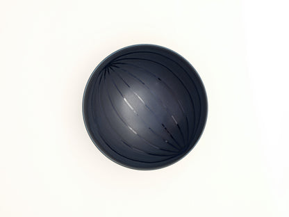 White mountain ceramic flat bowl U-15, traditional Japanese tea bowl with smooth, glazed surface and subtle earthy tones.