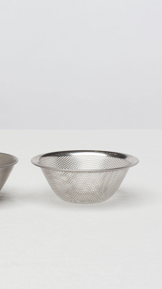 柳宗理 パンチングストレーナー / Strainer 16cm - CIBI TOKYO STORE